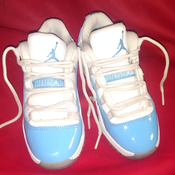 Kids Jordan Retro 11 Low BD - Picture 2 of 8